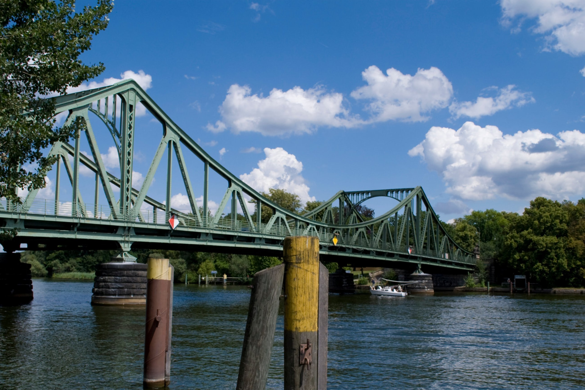 Glienicker Brücke over the Havel near Potsdam – Hotel Potsdam am Katharinenholz