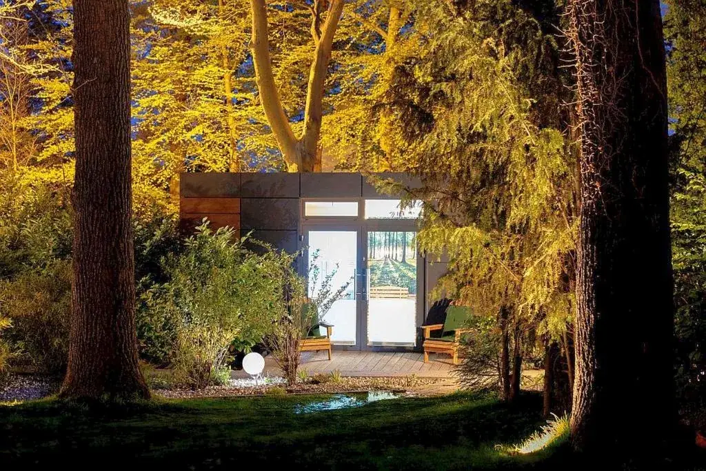 Hotel Potsdam Katharinenholz Garden Sauna – exterior view in the park